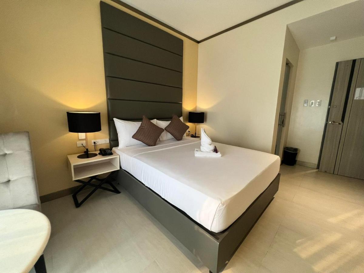 Yes Hotel Imus Cavite Ngoại thất bức ảnh