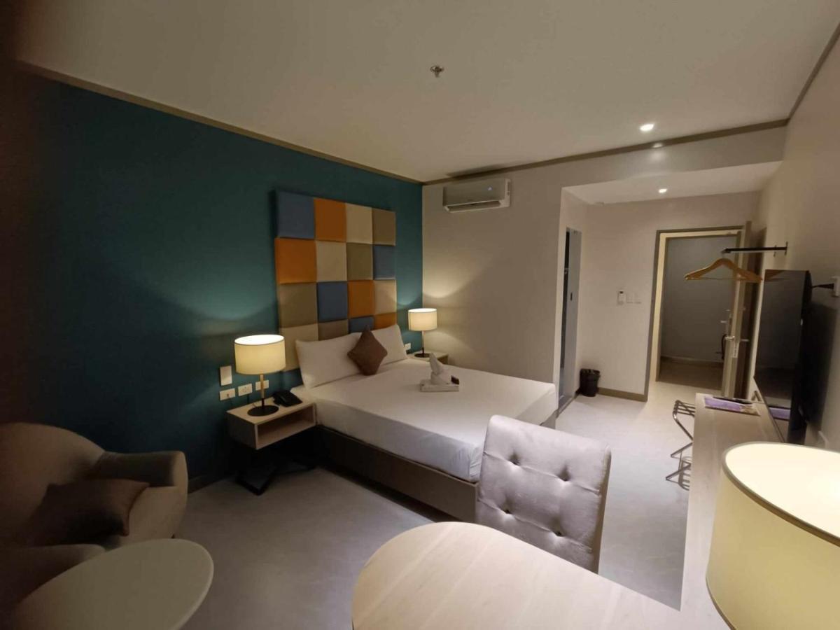 Yes Hotel Imus Cavite Ngoại thất bức ảnh